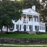 Decorate To Sell Your Home – Brilliant Decor Or A Disaster?