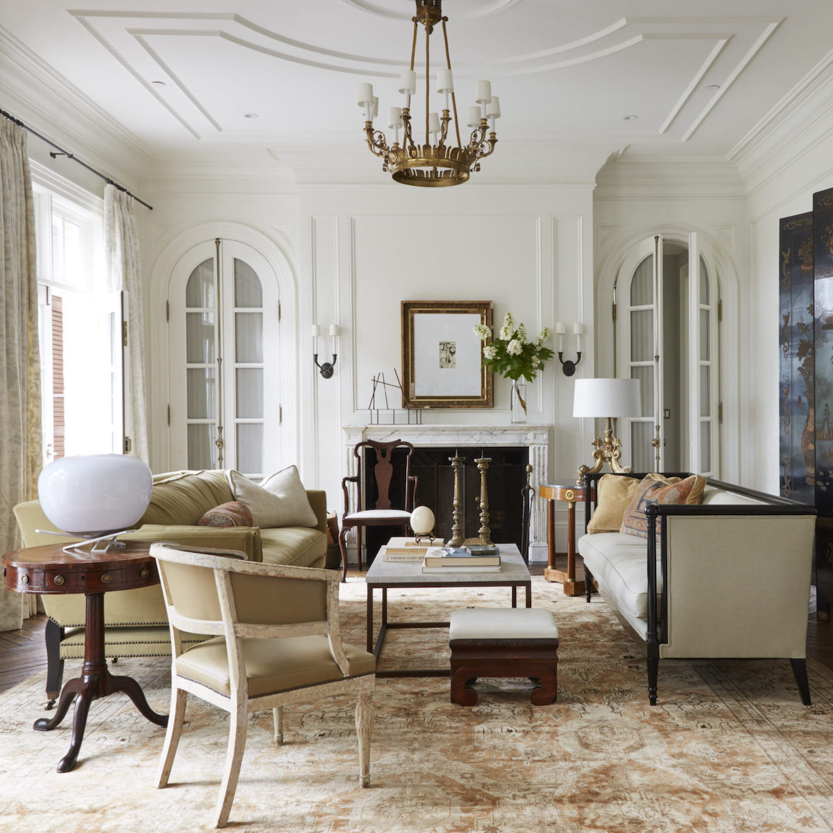 photo - Miguel Flores-Vianna - interior design Darryl Carter - Interior Design Books