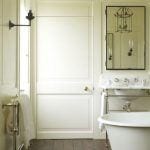 To Brass or Not To Brass In the New Un-Bathroom