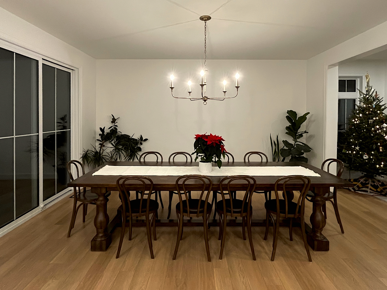 Canadian Mel large dining room wall