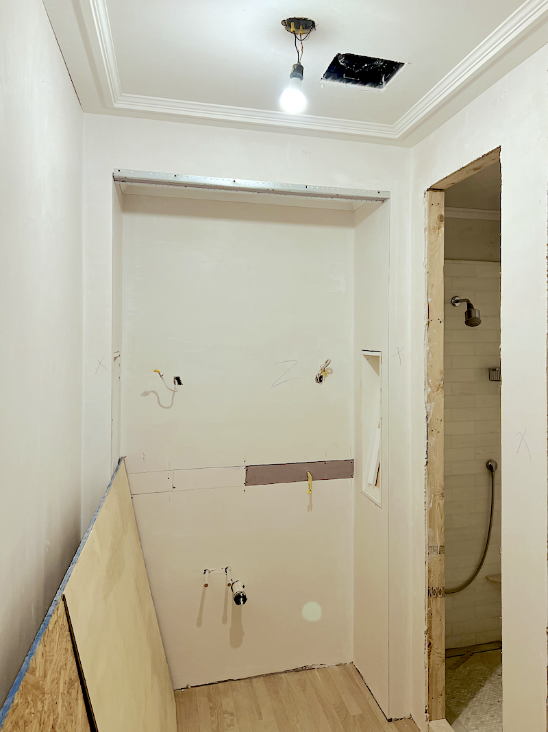 Orac decor c305 Cornice bathroom ceiling